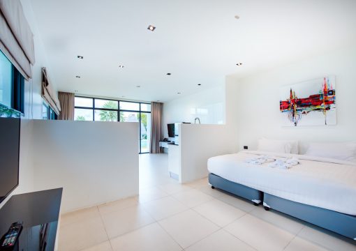 1 Bedroom Pool Access