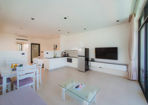 1 Bedroom with Jacuzzi