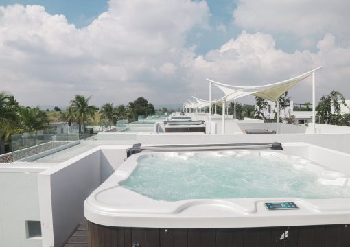 2 Bedroom Villa with Jacuzzi