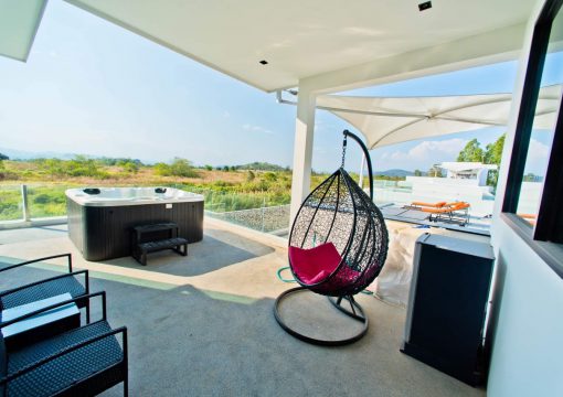 3 Bedroom Pool Villa with Jacuzzi